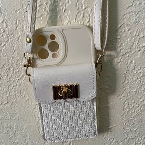 Iphome 12 Pro - Wallet type phone case with removable strap